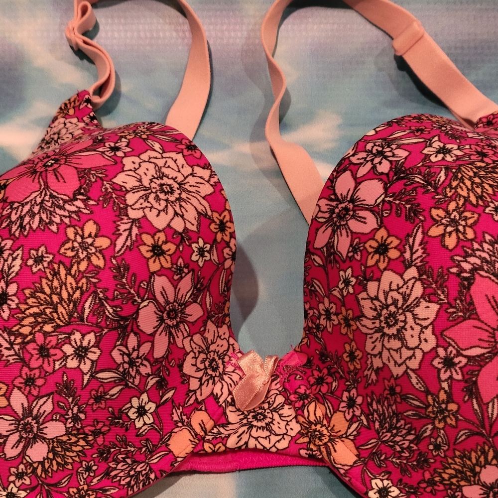 Floral Maidenform bra